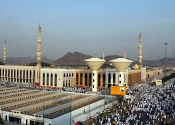 مسجد نمرة في عرفات: ثاني أكبر مسجد في مكة المكرمة بعد المسجد الحرام وموقع خطبة وداع النبي محمد صلى الله عليه وسلم”