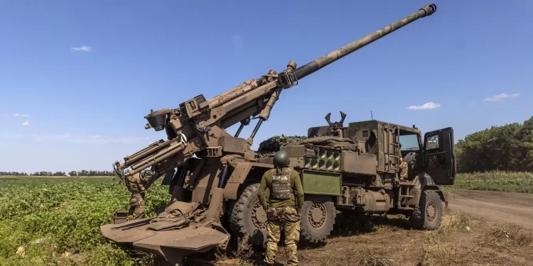 أوكرانيا تعلن عن تقدم هجومي باتجاهين نحو بحر آزوف.