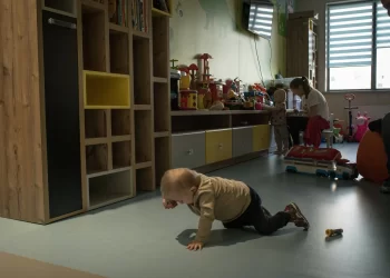 أطفال أوكرانيون مصابون بالسرطان يخوضون حربهم الخاصة في زمن الحرب