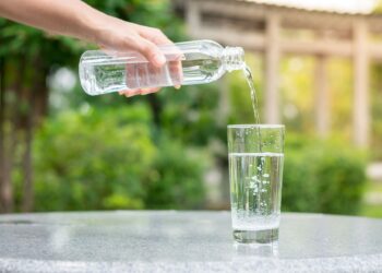 فوائد شرب الماء للبشرة