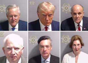 صورة توقيف ترامب تشكل تاريخًا