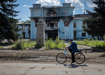 تضرر سفينة حربية روسية في هجوم بطائرة بحرية أوكرانية