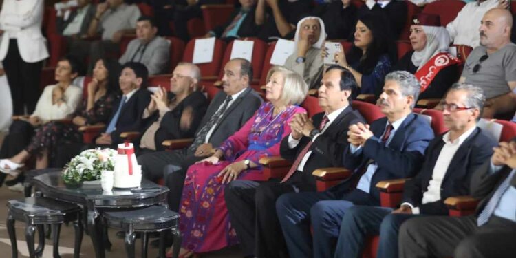 النجار ترعى انطلاق فعاليات مهرجان الزرقاء الأول للمونودراما 