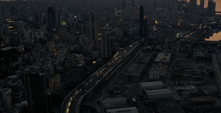 توقعات أن يسيطر الظلام على لبنان الأربعاء