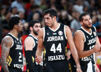 “صقور السلة” يخسر ثاني لقاءاته في كأس العالم