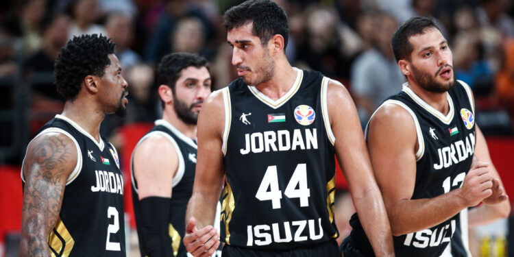 “صقور السلة” يخسر ثاني لقاءاته في كأس العالم