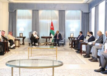 الصاروخ “الأقوى على الإطلاق” سيظل على الأرض إلى حين تعديله