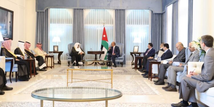 الصاروخ “الأقوى على الإطلاق” سيظل على الأرض إلى حين تعديله