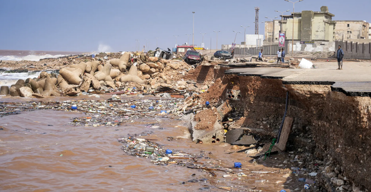 رئيس الوزراء يُعزِّي بضحايا الفيضانات في ليبيا