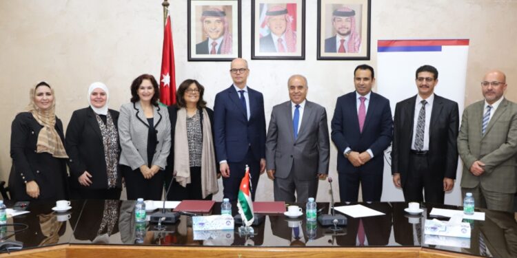 التربية”: تطبيق برنامج دبلوما البكالوريا الدولية في مدارس الملك عبدالله للتميز