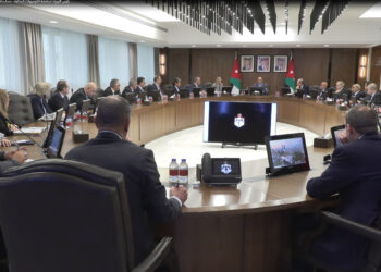 رئيس الوزراء: استجابة للتوجيهات الملكية.. مساعدات طبية وإنسانية للضفة الغربية