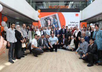 أورنج الأردن تكرّم المتفوقين في التوجيهي من أبناء موظفيها