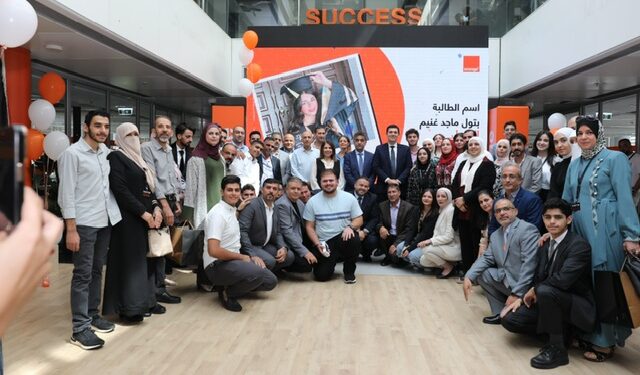 أورنج الأردن تكرّم المتفوقين في التوجيهي من أبناء موظفيها