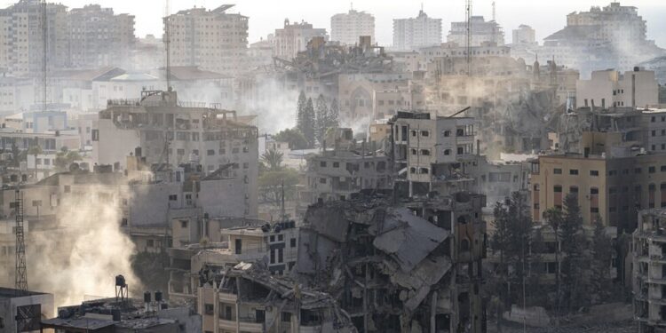 المفاوض القطري يوجه نداء بوقف القتال وإطلاق سراح الرهائن لدى حماس