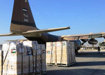 طائرة المساعدات الأردنية لغزة تصل إلى مطار العريش العسكري