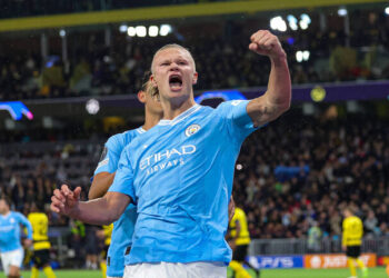 هالاند يطيح برقم مبابي في دوري الأبطال