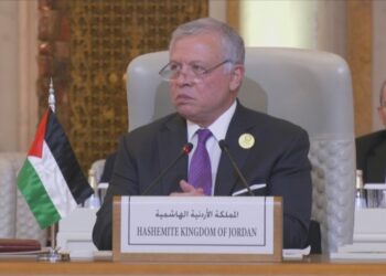 الملك: الأردن سيواصل إرسال المساعدات للفلسطينيين بكل الوسائل الممكنة الملك مُحذرا: منطقتنا قد تصل إلى صدام كبير يدفع ثمنه الأبرياء وتطال نتائجه العالم