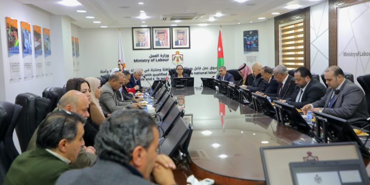“العمل النيابية” تؤكد أهمية تشغيل الاردنيين في القطاع الخاص