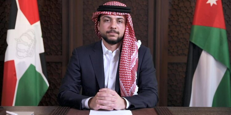ولي العهد يهنئ بحلول عيد الفطر السعيد