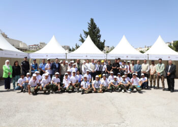 مندوبا عن ولي العهد.. وزير الشباب يطلق معسكرات الحسين للعمل والبناء 2024