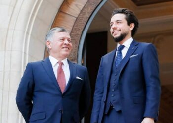 الملك وولي العهد يتلقيان برقيات تهنئة بالعام الهجري الجديد