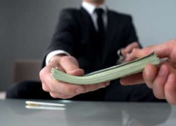 الهيئة المستقلة للانتخاب: الحزب لديه حق في الحصول على تبرعات من أعضائه أو من خارجه