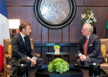 الملك يؤكد أهمية وقف التصعيد الإقليمي والإجراءات الإسرائيلية أحادية الجانب الملك يبحث مع ماكرون التطورات الخطيرة في المنطقة