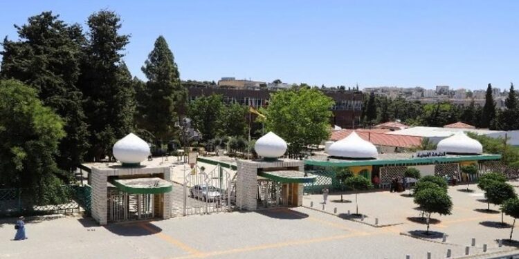 الجامعة الأردنية تبدأ باستقبال طلبات الموازي