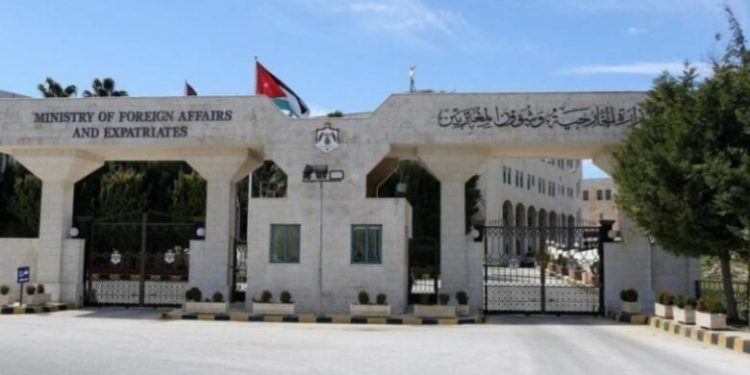 الأردن يعلن تضامنه مع الولايات المتحدة بعد محاولة اغتيال ترامب